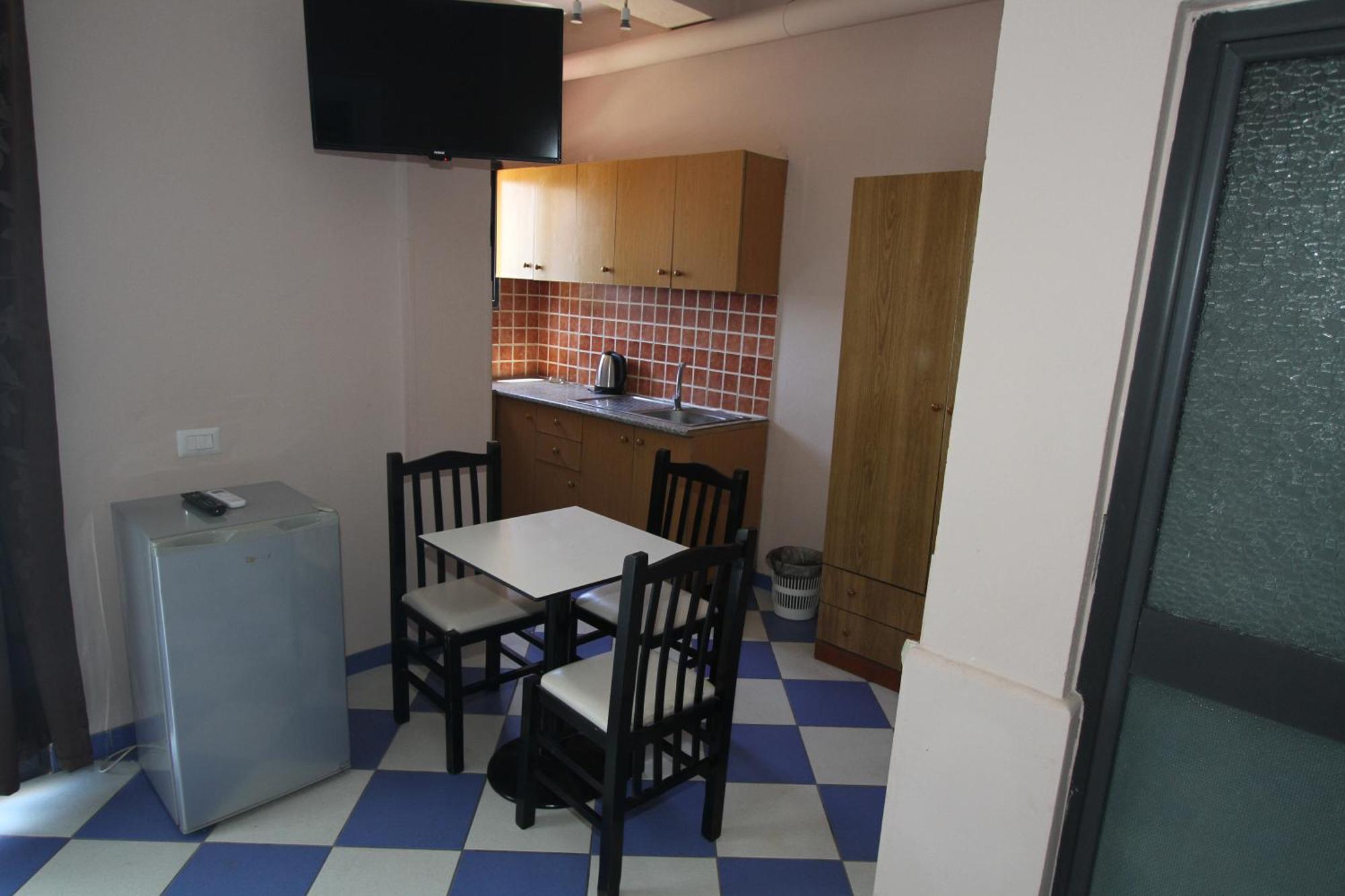 Kompleksi Eli Guest House Дуррес Экстерьер фото