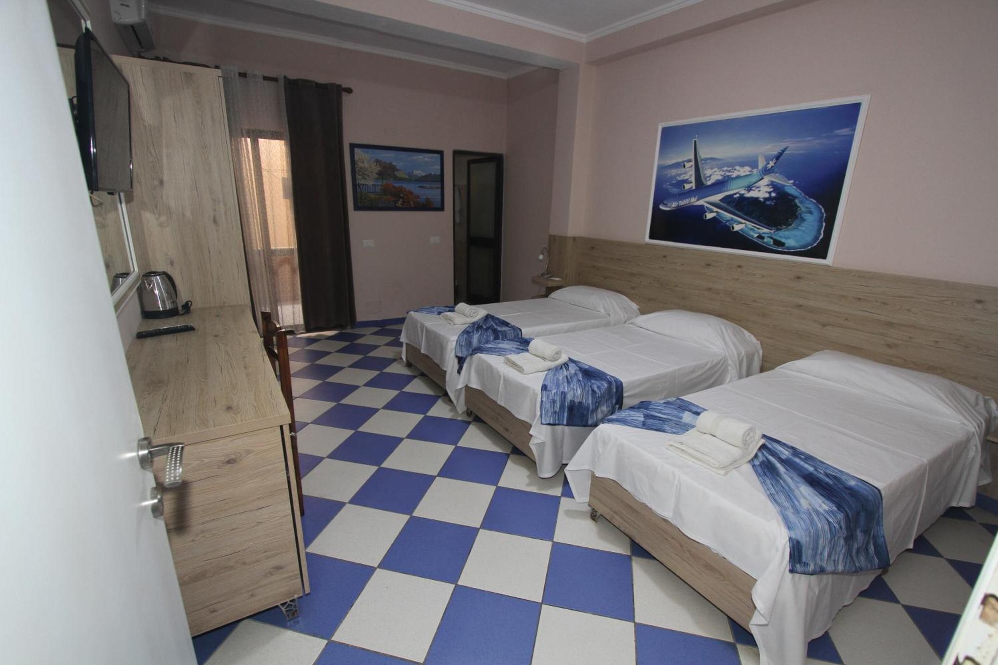 Kompleksi Eli Guest House Дуррес Экстерьер фото
