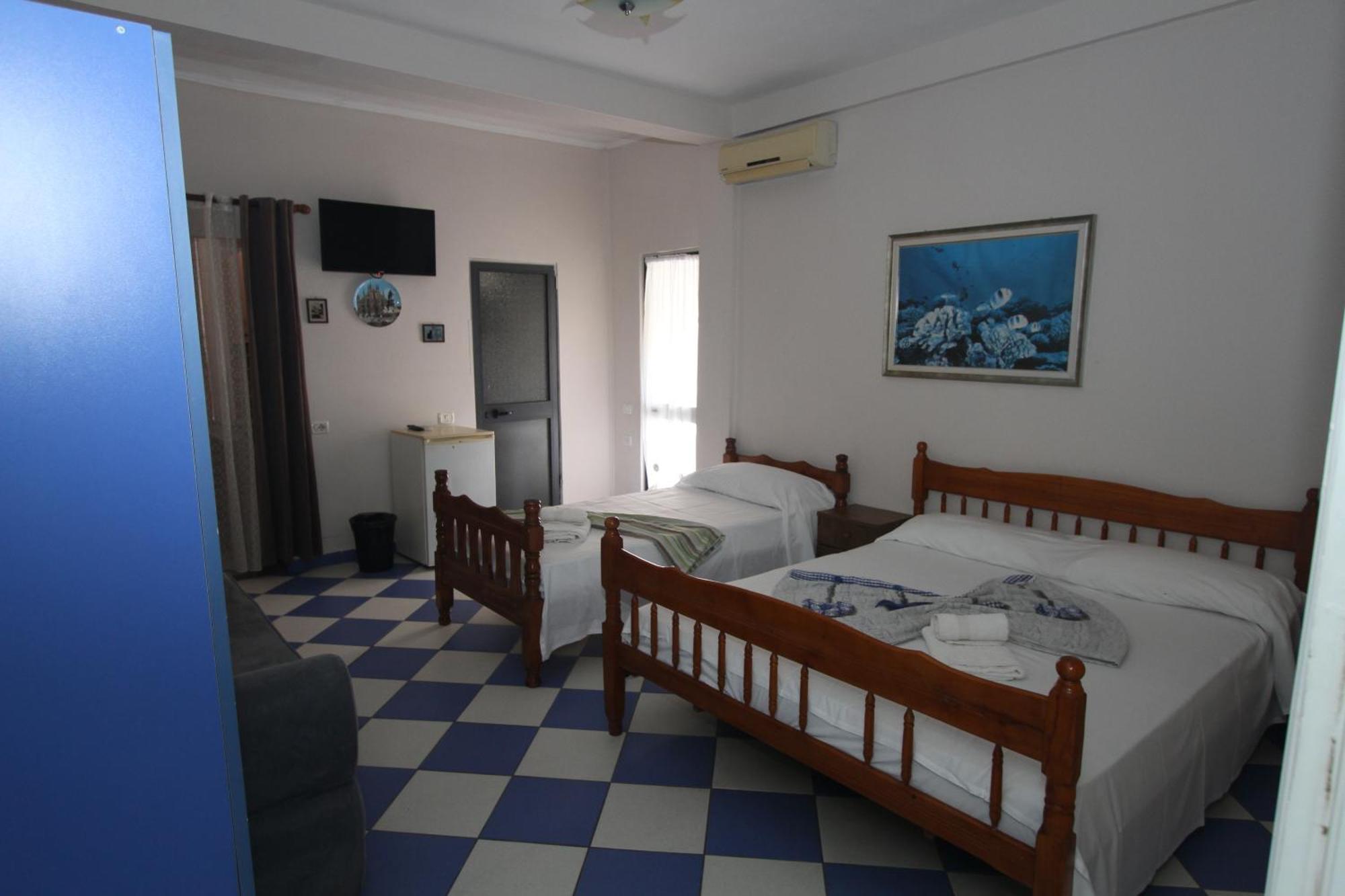 Kompleksi Eli Guest House Дуррес Экстерьер фото