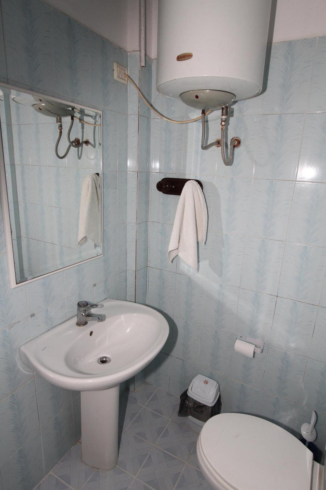 Kompleksi Eli Guest House Дуррес Экстерьер фото